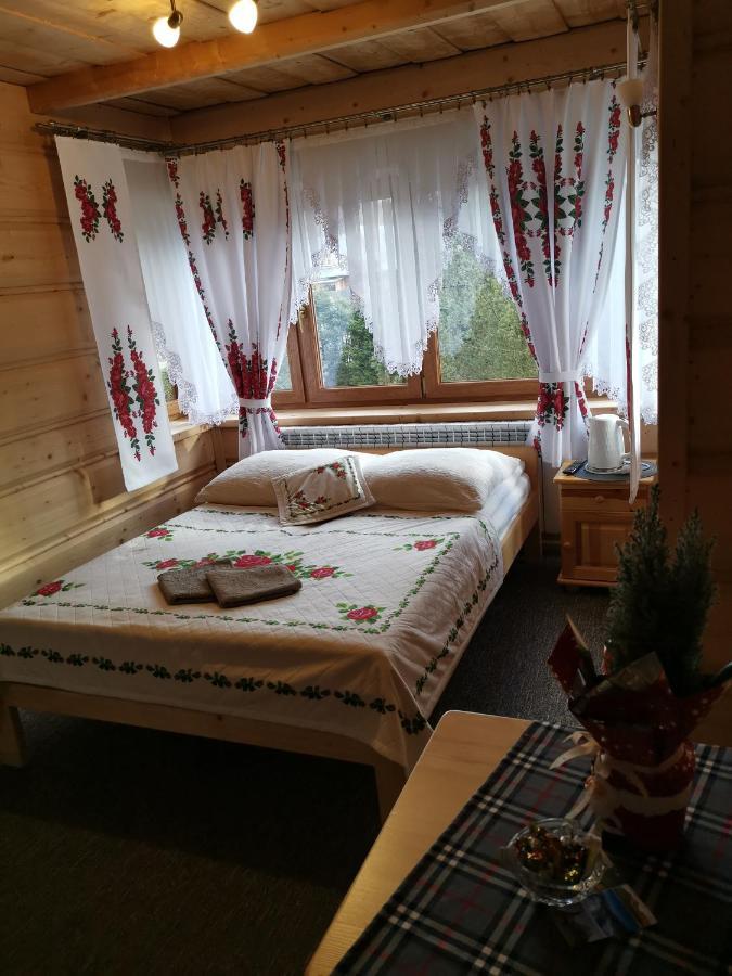 Pokoje Goscinne Pod Limbami Małe Ciche Exterior photo