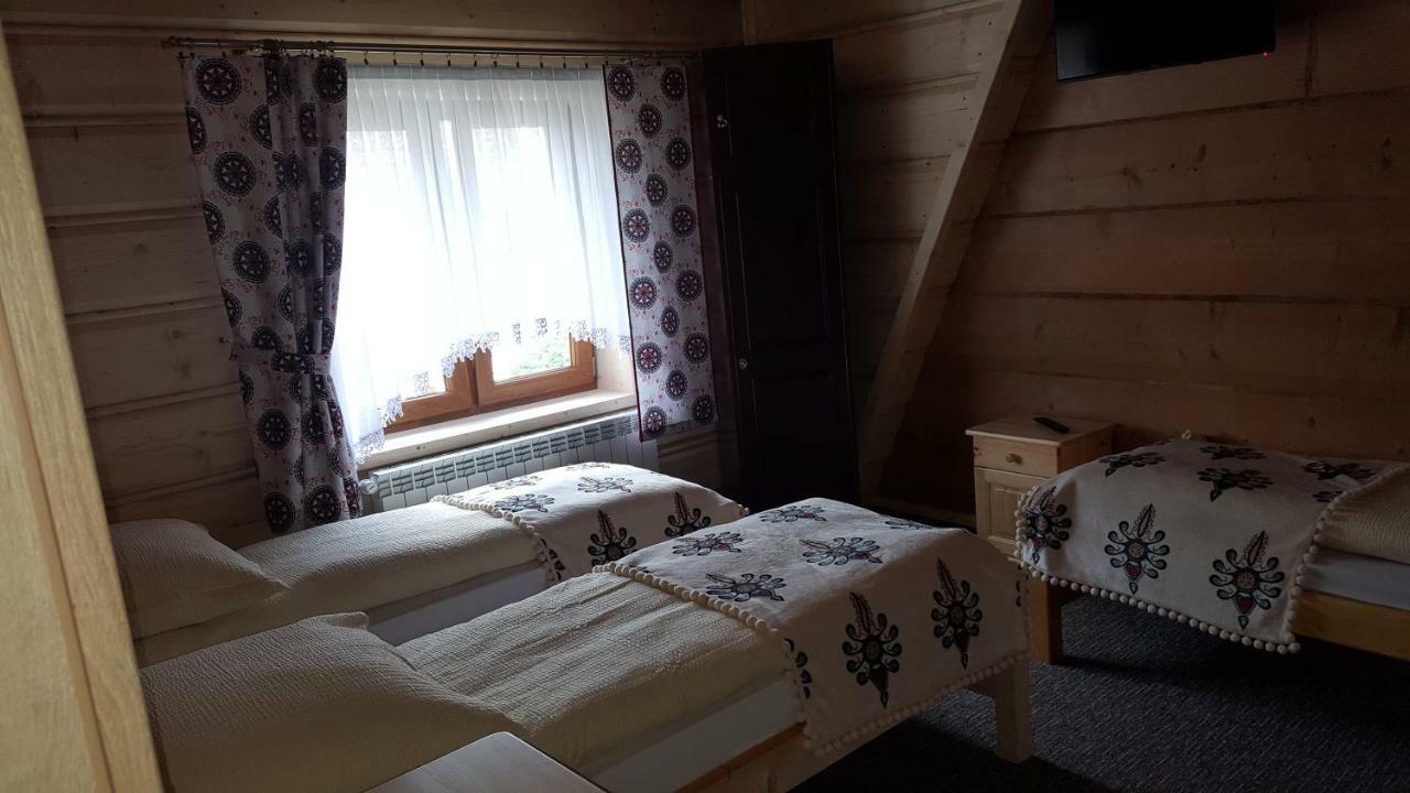 Pokoje Goscinne Pod Limbami Małe Ciche Exterior photo