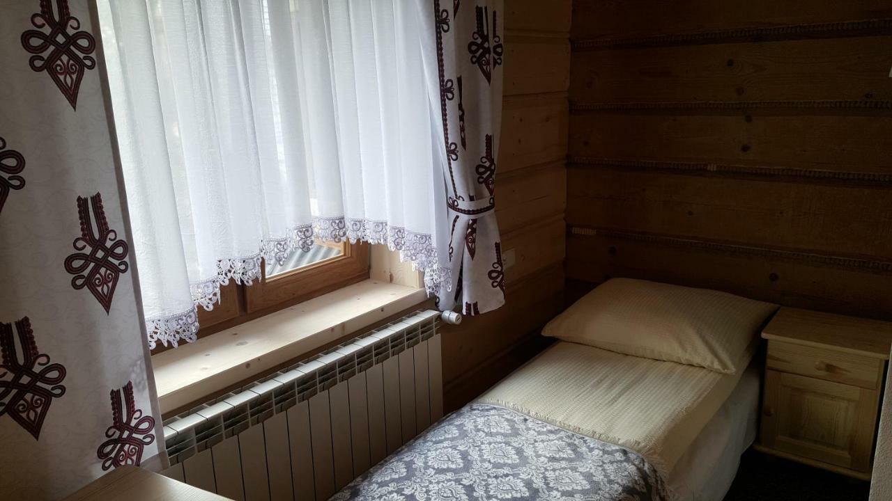 Pokoje Goscinne Pod Limbami Małe Ciche Exterior photo