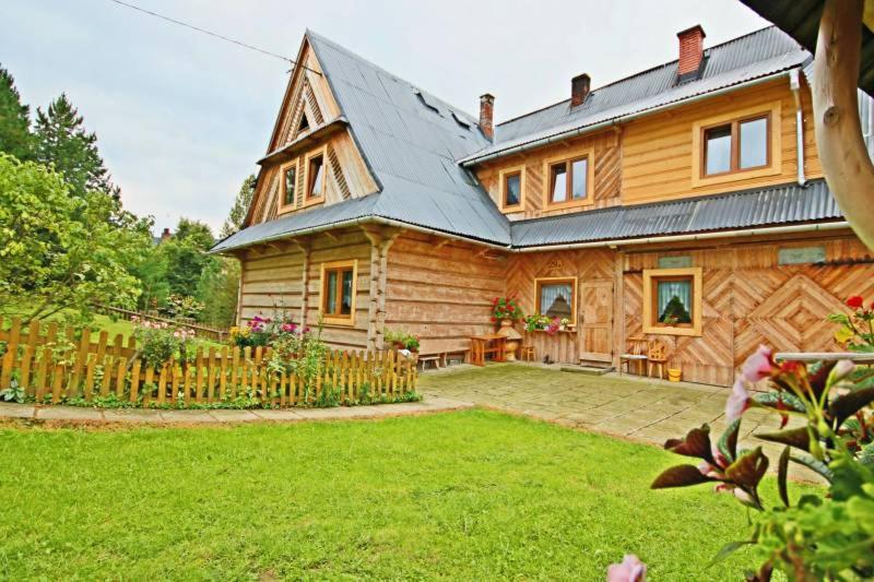 Pokoje Goscinne Pod Limbami Małe Ciche Exterior photo