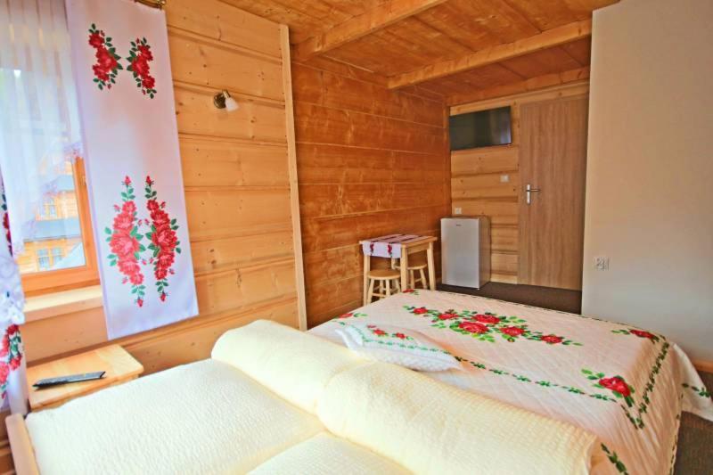 Pokoje Goscinne Pod Limbami Małe Ciche Exterior photo
