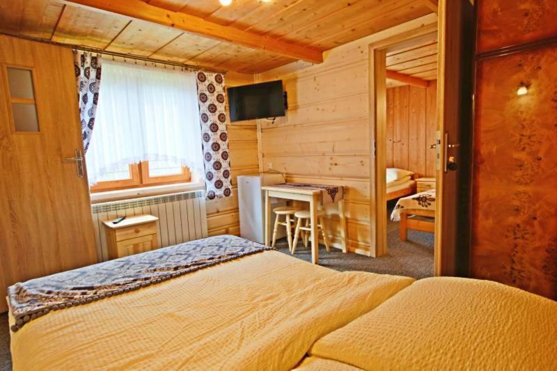 Pokoje Goscinne Pod Limbami Małe Ciche Exterior photo